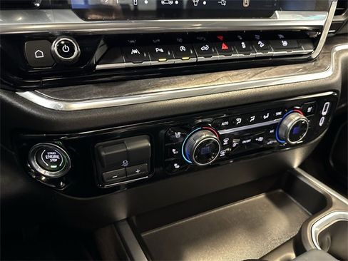 Certified 2024 Chevrolet Silverado 1500 LTZ w/ LTZ Premium Package image 21