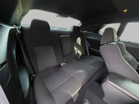 Used 2019 Dodge Challenger R/T Scat Pack w/ Driver Convenience Group image 9