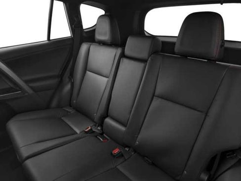 Used 2017 Toyota RAV4 SE w/ Advanced Technology Package image 8