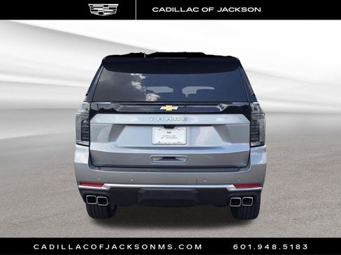 Used 2025 Chevrolet Tahoe High Country RWD image 8