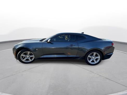 Used 2019 Chevrolet Camaro LT image 9