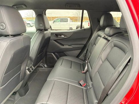 New 2026 Chevrolet Equinox LT image 17