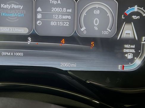 Used 2025 RAM 3500 Laramie AWD/4WD image 8