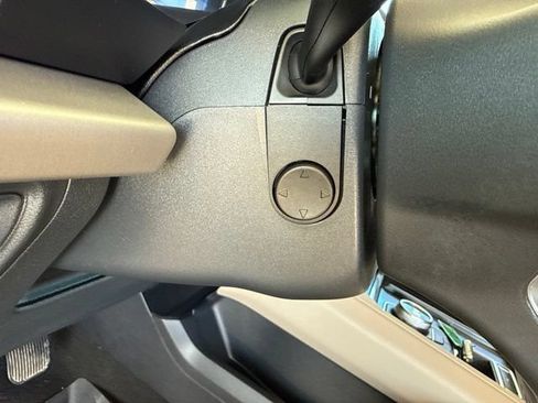 Used 2024 Ford Expedition Max XLT RWD image 15