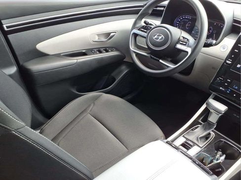 Used 2024 Hyundai Tucson SEL FWD image 28