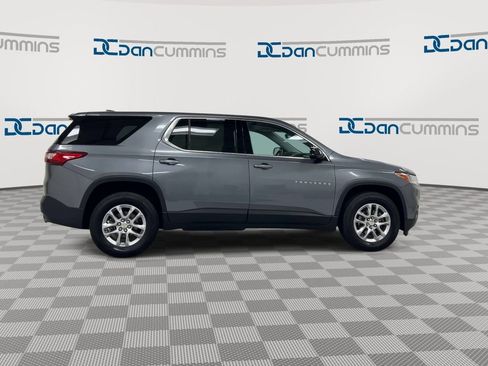 Used 2018 Chevrolet Traverse LS image 9