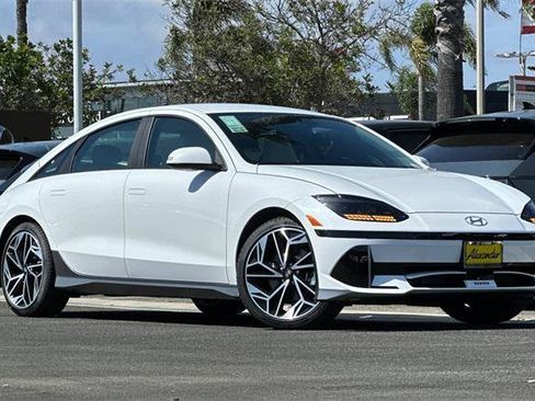 New 2025 Hyundai Ioniq 6 SEL image 2