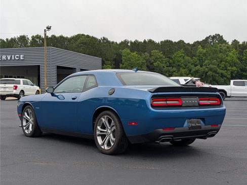 Used 2022 Dodge Challenger R/T w/ Shaker Package RWD image 3