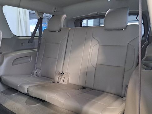 Used 2019 Chevrolet Suburban Premier image 37