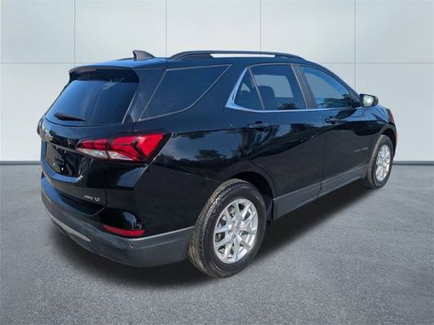 Used 2022 Chevrolet Equinox LT image 3
