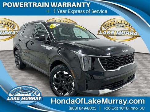 Used 2024 Kia Sorento S image 1