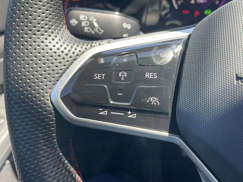 Used 2024 Volkswagen GTI SE image 18