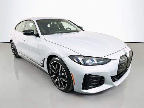 New 2026 BMW i4 xDrive40i w/ M Sport Package AWD/4WD image 3