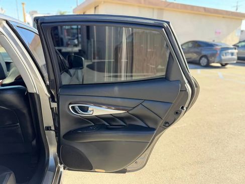 Used 2013 INFINITI M37 M37 Sedan 4D w/ Premium Pkg image 26