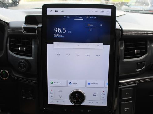 Used 2023 Ford F150 Lightning Platinum AWD/4WD image 47