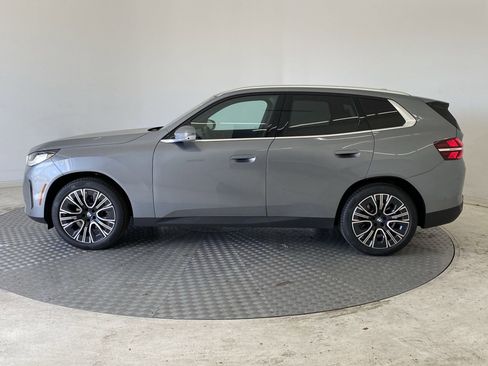 Used 2025 BMW X3 xDrive30i w/ Premium Package image 2