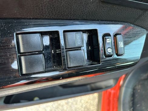 Used 2016 Toyota RAV4 Limited w/ Advanced Technology Package image 17