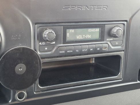 Used 2019 Mercedes-Benz Sprinter 144 image 12