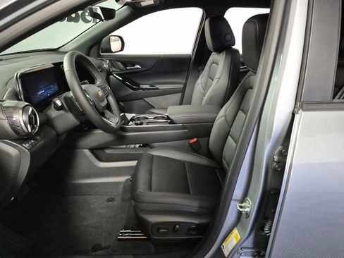 New 2026 Chevrolet Equinox LT image 9