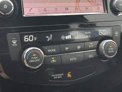Used 2019 Nissan Rogue SL w/ Premium Package AWD/4WD image 27