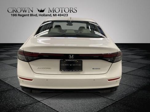 Used 2024 Honda Accord EX-L image 5