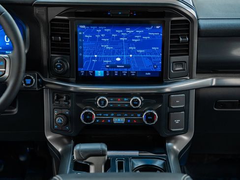 Certified 2025 Ford F150 Lariat w/ Equipment Group 502A High image 27