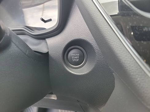 Used 2026 Toyota Corolla Cross LE FWD image 25