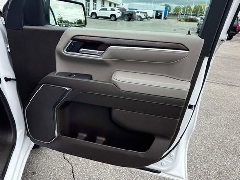 Used 2025 GMC Sierra 1500 SLT RWD image 22