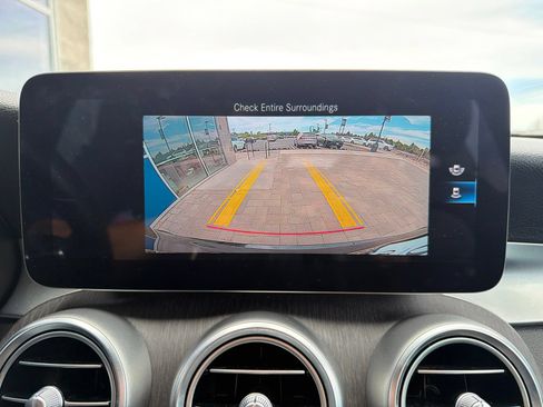 Used 2020 Mercedes-Benz GLC 300 4MATIC image 14