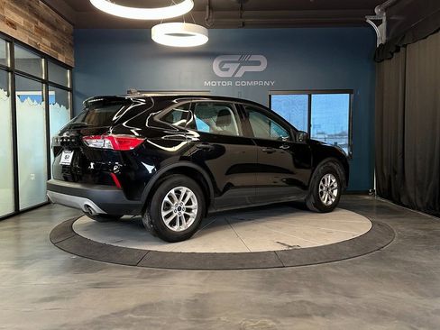 Used 2022 Ford Escape S FWD image 3