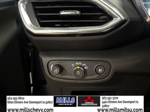 Used 2023 Chevrolet TrailBlazer LT w/ Convenience Package AWD/4WD image 25