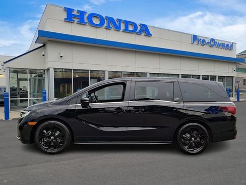 Certified 2023 Honda Odyssey Sport image 8