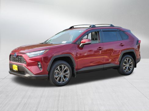 Certified 2022 Toyota RAV4 XLE Premium AWD/4WD image 3