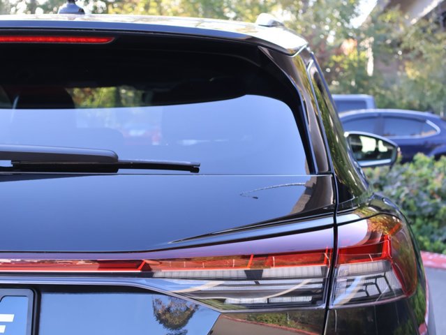 Used 2022 Audi Q4 e-tron Premium Plus AWD/4WD image 8