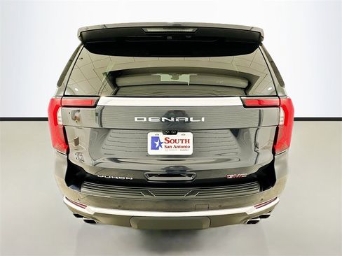 New 2026 GMC Yukon Denali w/ Denali Reserve Package image 6