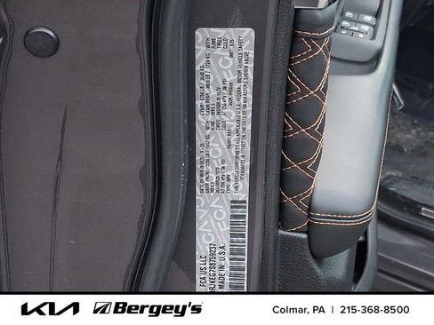 Used 2025 Jeep Grand Cherokee L Summit image 31