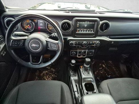 Used 2022 Jeep Wrangler Unlimited Sport AWD/4WD image 19