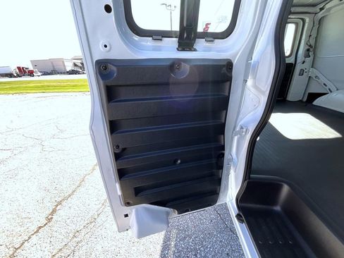 New 2026 Chevrolet Express 3500 Extended RWD image 20