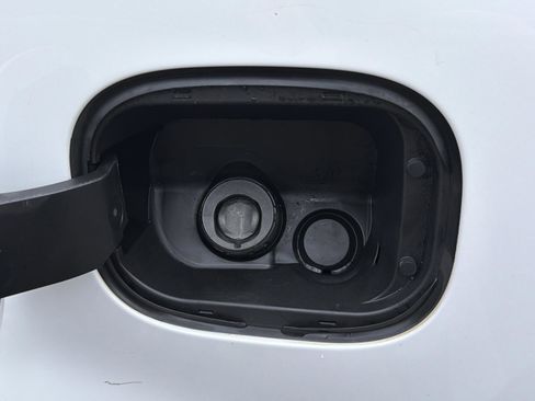 Used 2024 Chevrolet Silverado 1500 LT Trail Boss w/ Convenience Package II image 26