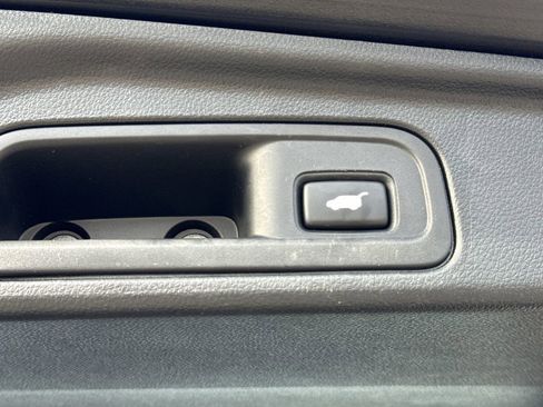 Used 2022 Honda Pilot TrailSport image 17