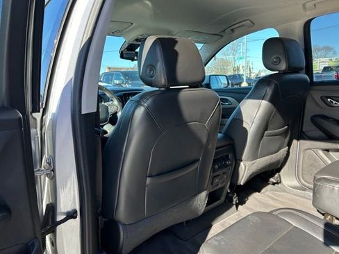 Used 2019 Chevrolet Traverse LT w/ LT Premium Package image 20