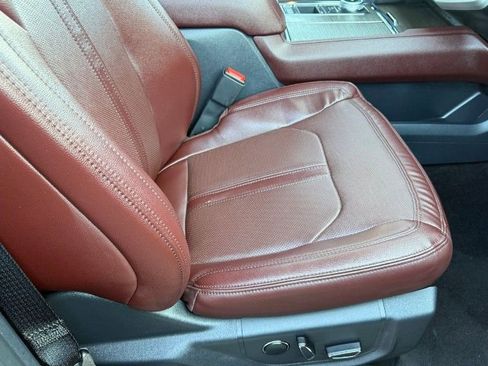 Used 2023 Ford Expedition Limited RWD image 14