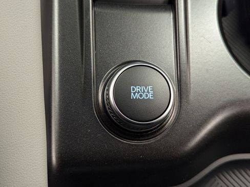 New 2026 Ford Explorer Active w/ Active Comfort Package image 26