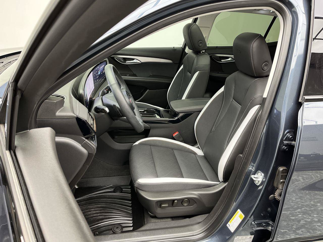 Used 2026 Buick Envision Sport Touring AWD/4WD image 10