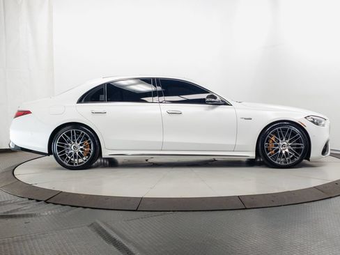 Used 2024 Mercedes-Benz S 63 AMG S w/ Carbon Fiber Exterior Package image 36