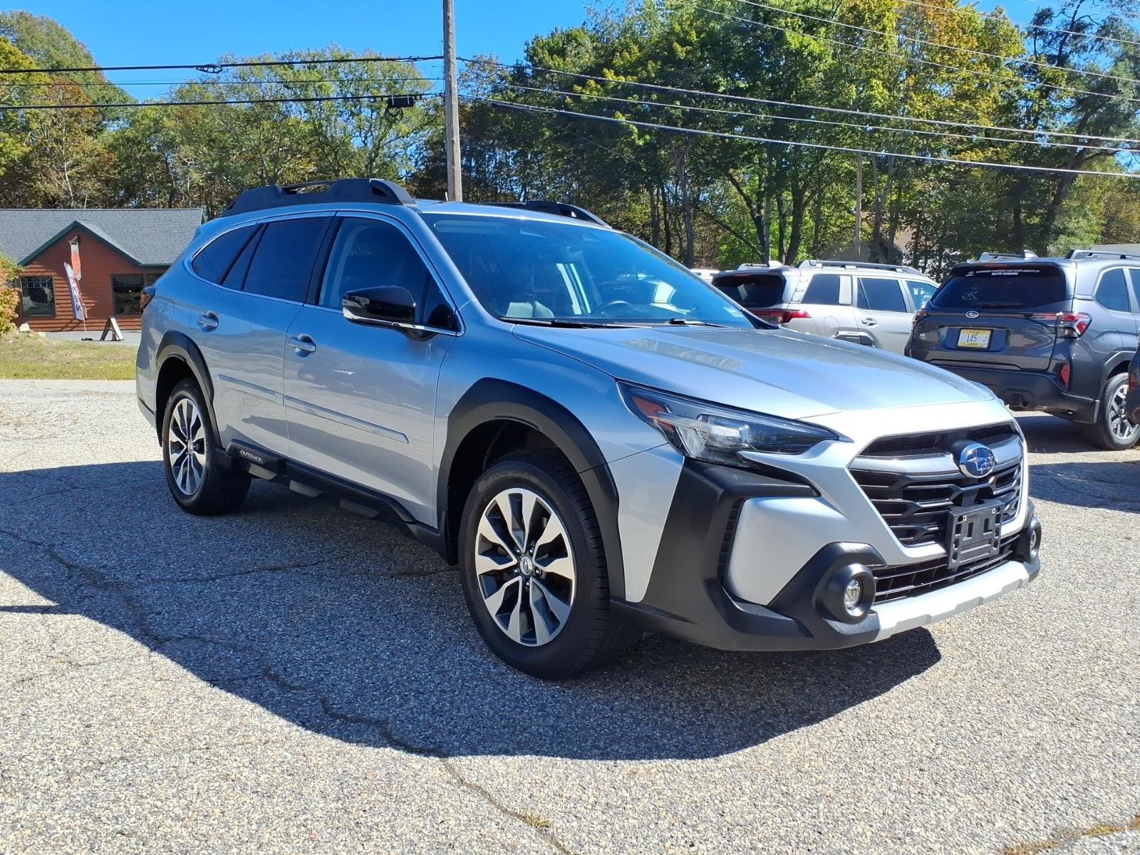 Used 2023 Subaru Outback Limited XT AWD/4WD image 3