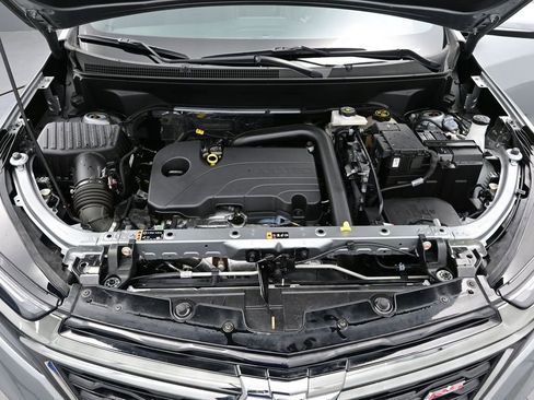 Used 2023 Chevrolet Equinox RS w/ LPO, Hit The Road Package FWD image 12