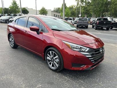 New 2025 Nissan Versa SV w/ Trunk Package