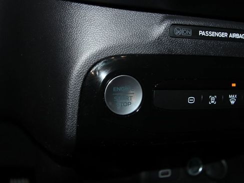 Used 2025 Ford Escape ST-Line w/ Equipment Group 301A image 14