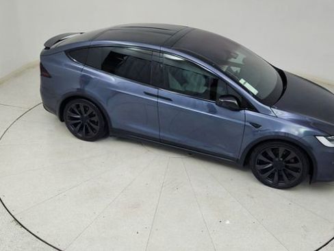 Used 2022 Tesla Model X image 74
